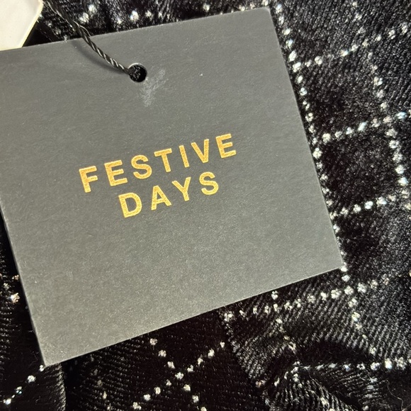 NWT. Zara Black Sparkly Velvet Midi Dress with V-neck. Size S. - Picture 7 of 10